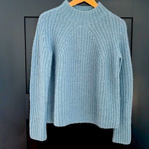 Vince sweater NWT size X-S